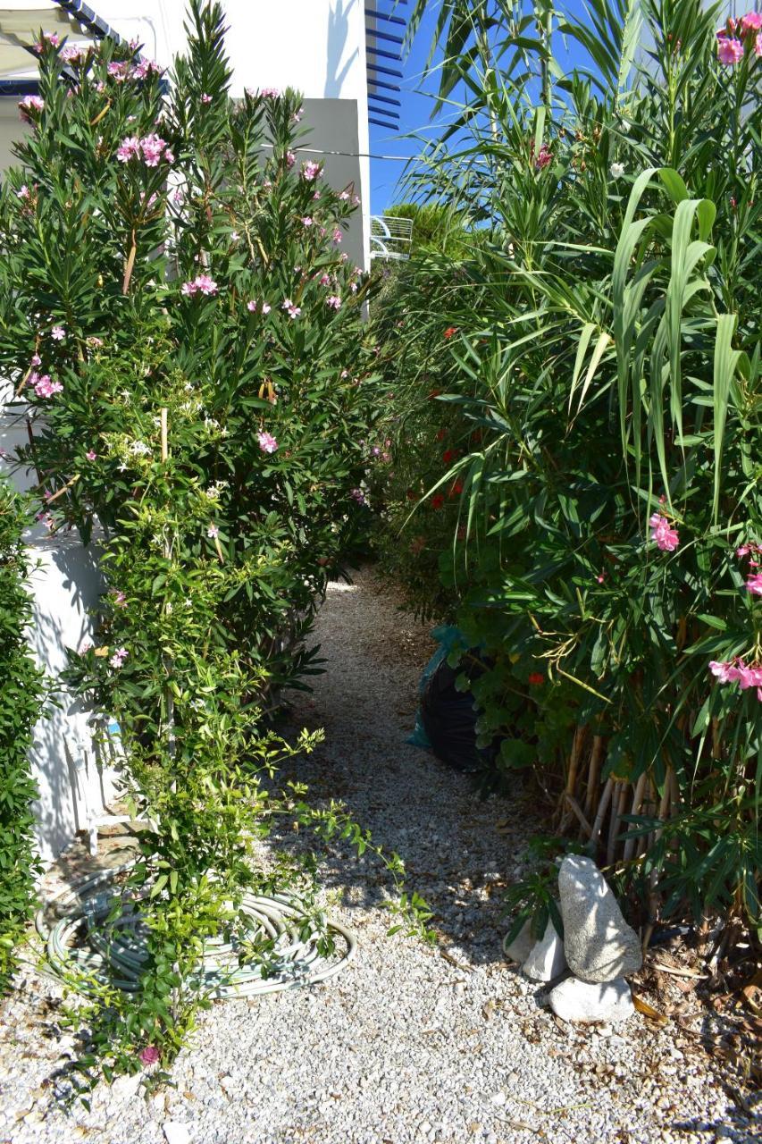 Alisahni Ξενοδοχείο Βάρη Εξωτερικό φωτογραφία